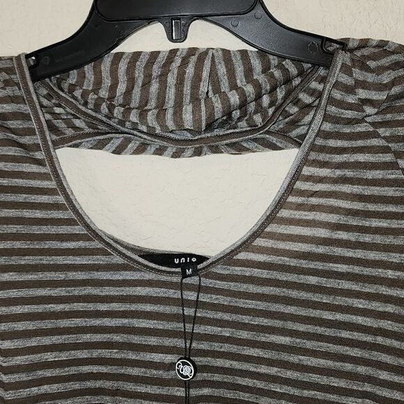 Uniq Green/ Gray Stripe Lightweight Poncho Style Top - Med - Picture 2 of 3